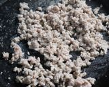 簡単♪美味♪豚ミンチもやしキノコの炒め物作り方3写真