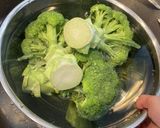 ベヒロテ！ブロッコリーの蒸し炒め作り方1写真