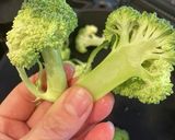 ベヒロテ！ブロッコリーの蒸し炒め作り方2写真