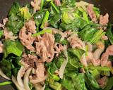 優しい味わい♡豚肉とほうれん草の卵炒め作り方5写真