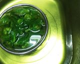 144鍋で作る　醤油麹でフキ味噌　作り方2写真