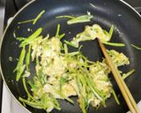 島らっきょうの茎の炒めもの作り方4写真