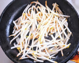 揚げ砂肝とニラともやしの炒め物作り方7写真