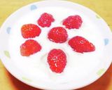 苺ヨーグルトはみちつ~๓(。•∀•。)๓作り方7写真