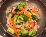 ＊豚肉とブロッコリーのオイスター炒め＊作り方3写真