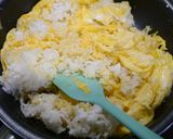簡単！コンビーフ炒飯作り方3写真