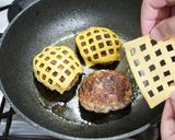 網目チーズのせデコハンバーグ作り方7写真