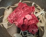 簡単美味しい✨牛すき釜玉うどん作り方2写真