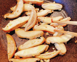 うどと椎茸のペペロンチーノ風炒め作り方3写真