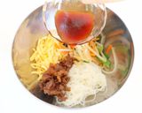 和えるだけで簡単！ビビンバ風ビーフン作り方5写真
