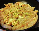 鶏もも肉に長ねぎ・しょうが・ニンニク丼。作り方5写真
