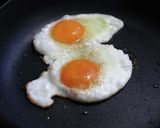 トロ～リ半熟目玉焼きでハムチートースト作り方1写真