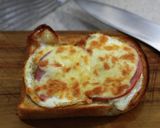 トロ～リ半熟目玉焼きでハムチートースト作り方6写真