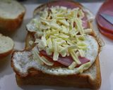 トロ～リ半熟目玉焼きでハムチートースト作り方5写真