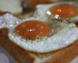 トロ～リ半熟目玉焼きでハムチートースト作り方4写真