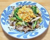 豚バラ肉と菜の花と春キャベツのカラシ炒め作り方8写真