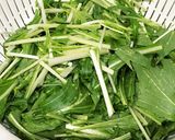 5分で【水菜とちくわのサラダ】作り方1写真