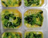 冷凍惣菜の空き容器を再利用♪おにぎらず作り方3写真