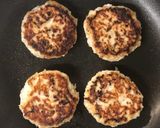 簡単♪和風豆腐ハンバーグ／はなびらたけ作り方5写真