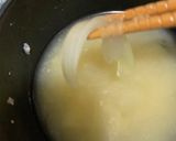 たまねぎとじゃがいもの味噌汁。作り方1写真