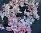 豚バラとホルモンでジャガイモ炒め作り方5写真
