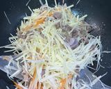 豚バラとホルモンでジャガイモ炒め作り方9写真