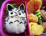 今日のキャラ弁(春のトトロ&くろすけ)作り方2写真
