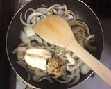 超簡単☆旨味堪能！炒めたまねぎサンド♪♪作り方2写真