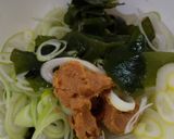 ねぎとわかめのぬた味付は味噌とカンタン酢作り方1写真