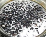 ふっくら柔らかツヤツヤ我が家の❤黒豆煮❤作り方2写真