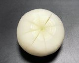 新玉ねぎを丸ごとチン！作り方1写真