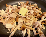きのこと海苔のバター炒め作り方1写真