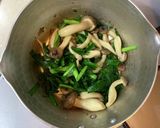 ニラ&豆腐としめじのお味噌汁作り方2写真