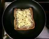 超簡単☆旨味堪能！オニオングラタンパン作り方8写真