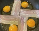 きれい簡単★ベーコン目玉焼き作り方2写真