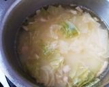 キャベツと豚バラねぎの味噌汁！作り方4写真