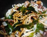 ホタテとイカ入り八丁味噌ソース焼きうどん作り方4写真