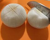 簡単すぎ！新玉ねぎのごま油レンジ蒸し作り方1写真