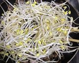 牛肉と豆もやしの甘辛炒め作り方2写真