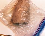 低温蒸し豚のハリッサヨーグルトソース添え作り方1写真
