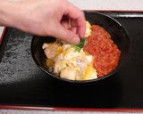 なか卯の新メニュー！　うまトマ親子丼♪作り方11写真