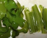 ☆簡単♪メカブ(茎わかめ)の梅酢風味作り方2写真
