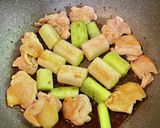 鶏もも肉と長ネギの醤油炒め作り方5写真