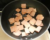 ランチョンミートとキャベツの炒め物作り方2写真