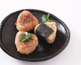 タケノコご飯で簡単リメイク★焼きおにぎり作り方11写真