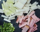 大根とベーコンのピリ辛醤油炒め作り方2写真