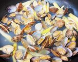 白アスパラと浅利の酒蒸し〜ボンゴレパスタ作り方4写真