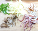 超簡単！さっぱり塩ダレ イカ焼きそば！作り方1写真