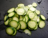 簡単！レーズン檸檬サラダ作り方1写真