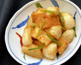とろんと香ばしい☆蕪と厚揚げの炒め煮作り方10写真
